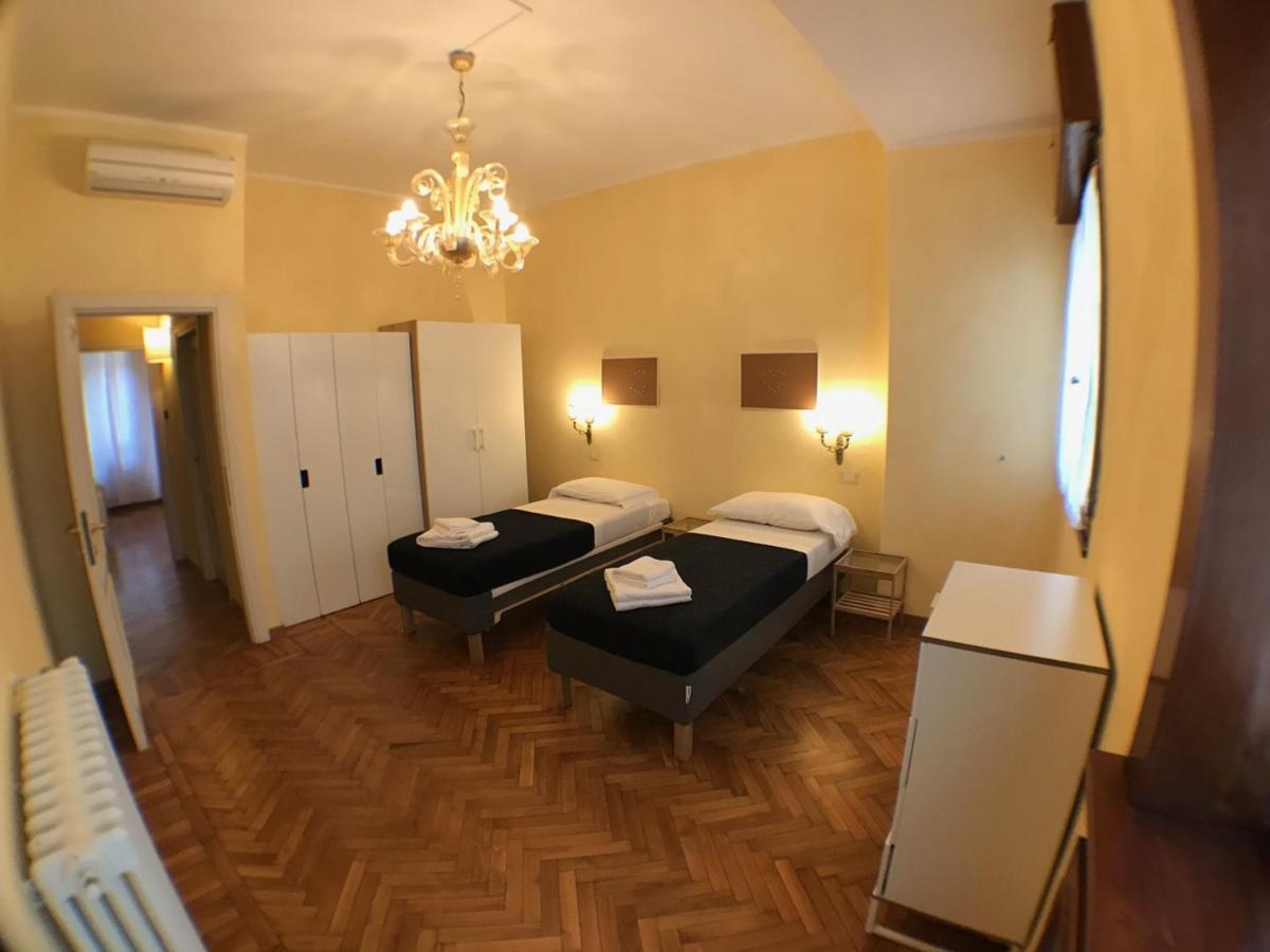 Ponte Vecchio 4 Bedrooms Флоренція Екстер'єр фото